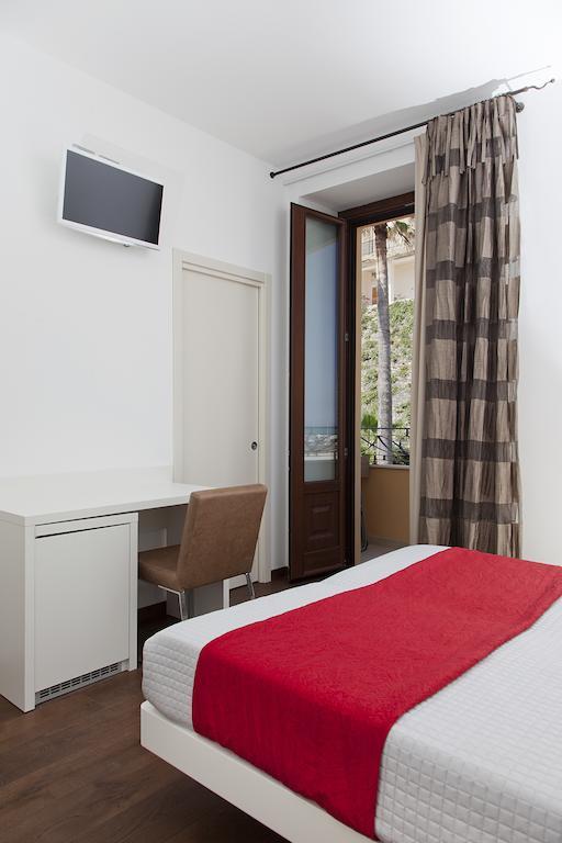 Iamartino Quality Rooms Termoli Szoba fotó